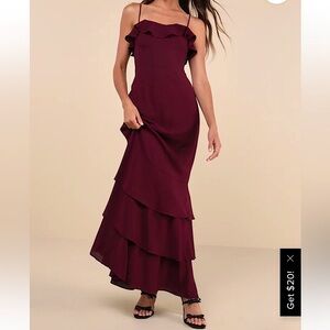 Like new Lulu’s “Lively Evenings” ruffle hem tiered gown, size L